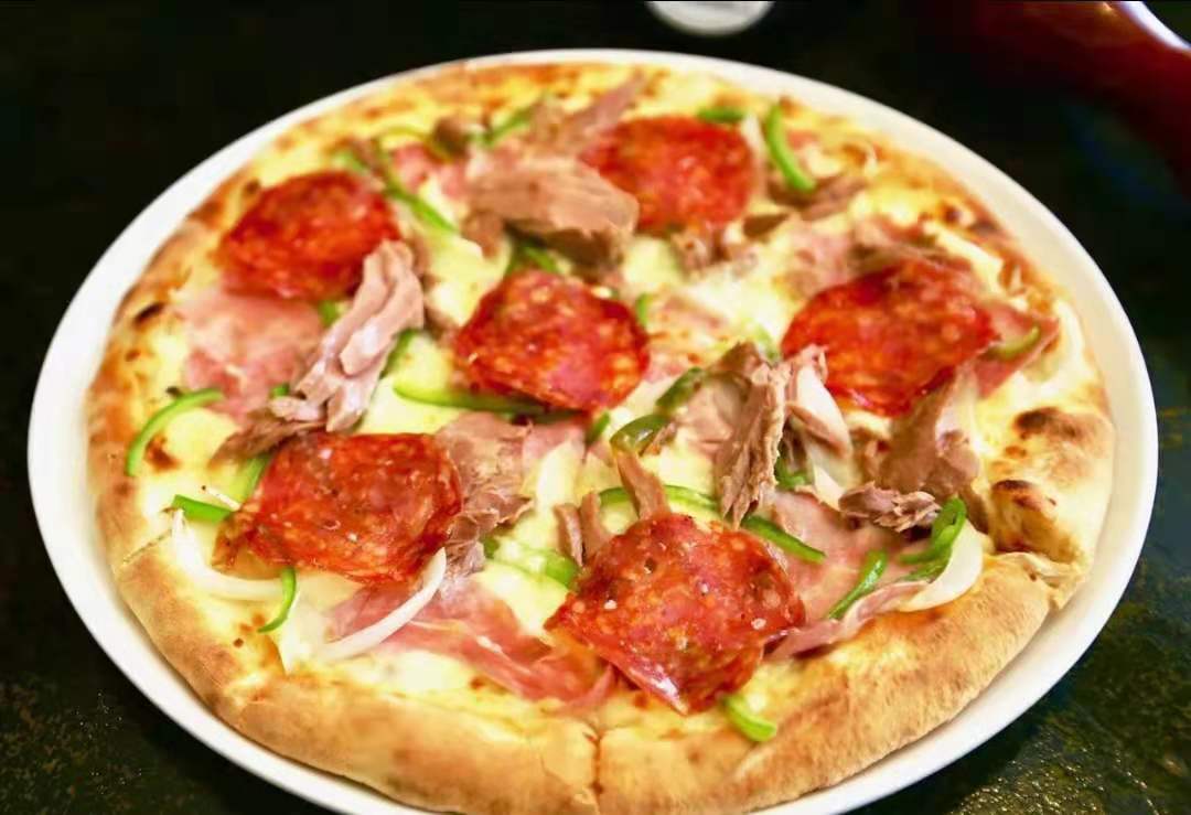 Pizza-in-Beijing